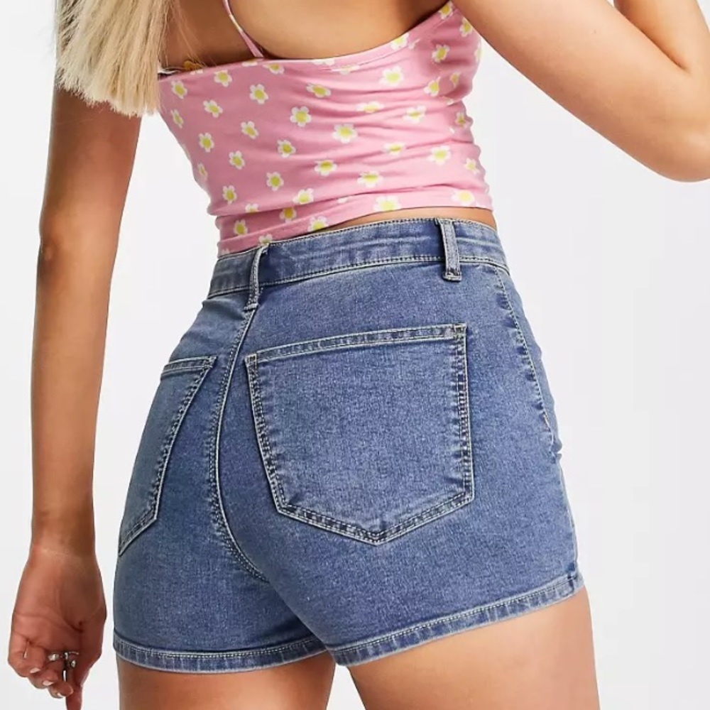 Petite TopShop Joni Shorts - Picture 2 of 5